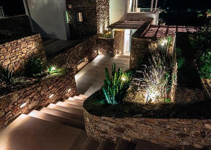 Iakinthos By Mykonian Kazarte Καλαφάτη