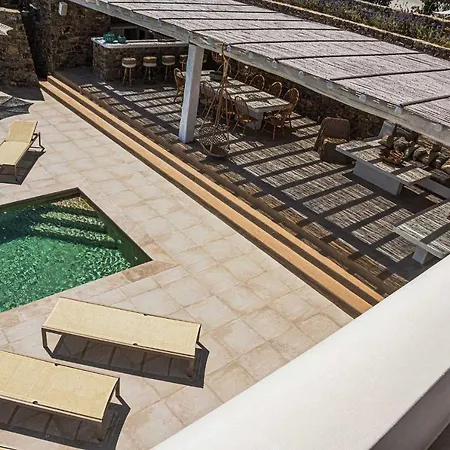 Iakinthos By Mykonian Kazarte Kalafatis