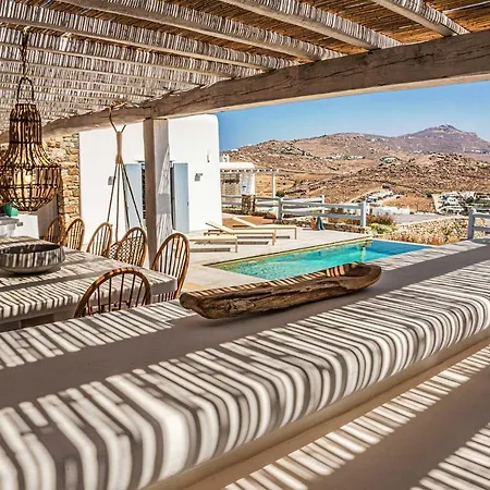 Iakinthos By Mykonian Kazarte