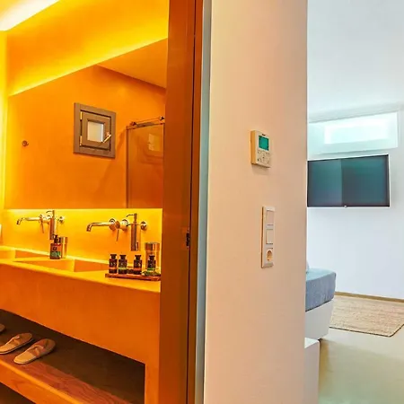 Iakinthos By Mykonian Kazarte Villa Kalafatis