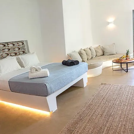 Villa Iakinthos By Mykonian Kazarte