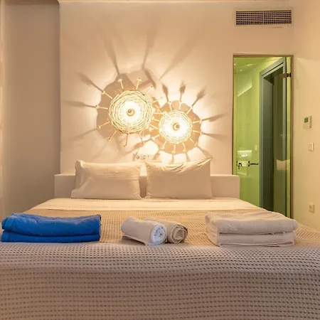 Villa Iakinthos By Mykonian Kazarte *