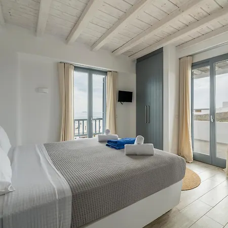 Iakinthos By Mykonian Kazarte