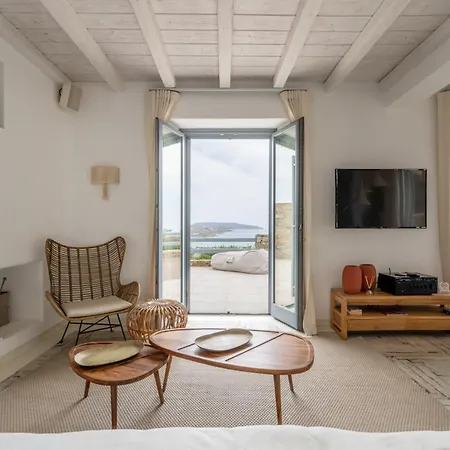 Villa Iakinthos By Mykonian Kazarte Kalafatis