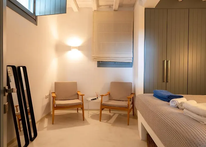 Iakinthos By Mykonian Kazarte * Kalafati